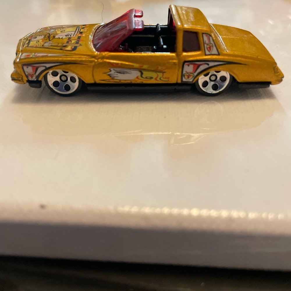 2002 Hot Wheels Trump Cars Montezooma Metalflake gold Die Cast Toy Car Vehicle